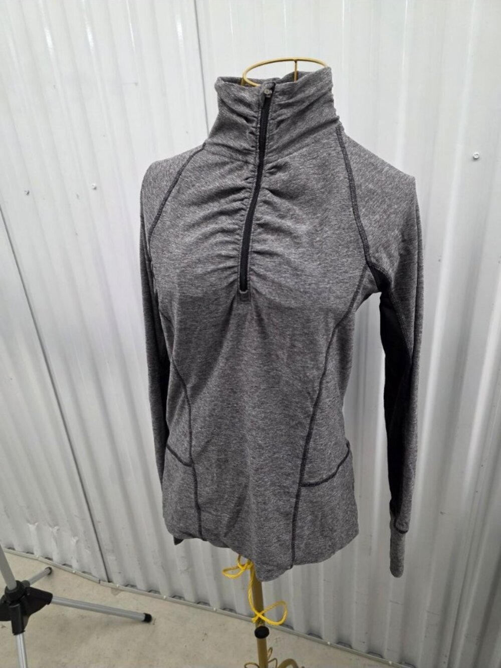 Champion Women's Gray S Quarter Zip Ruched Thumbhole Mesh Active Top